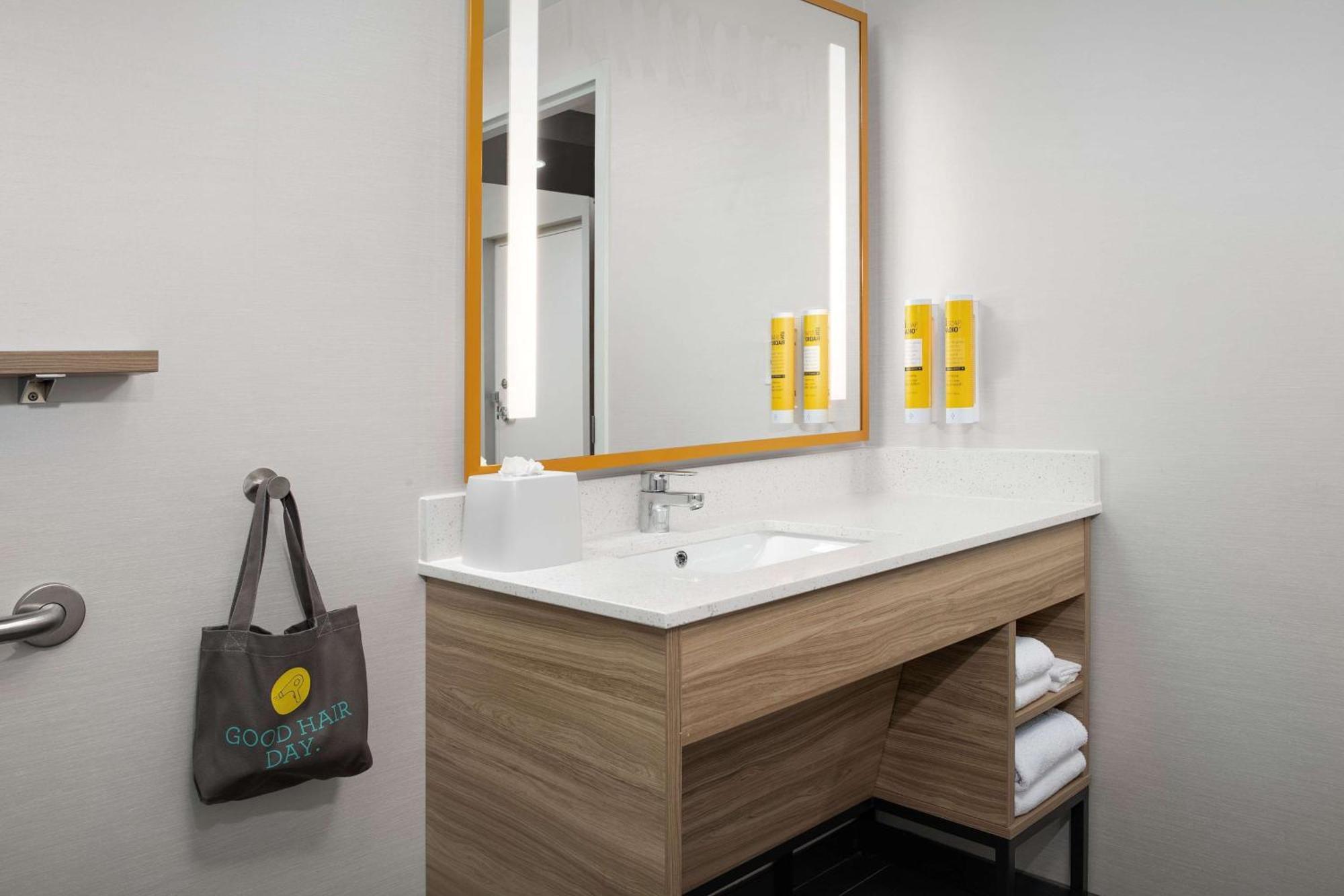 Tru By Hilton Jacksonville Airport Extérieur photo